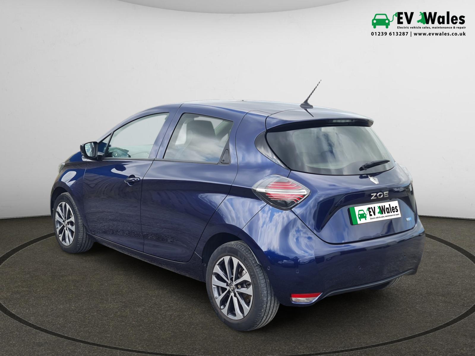 Renault Zoe R135 EV50 52kWh GT Line + Hatchback 5dr Electric Auto (Rapid Charge) (134 bhp)