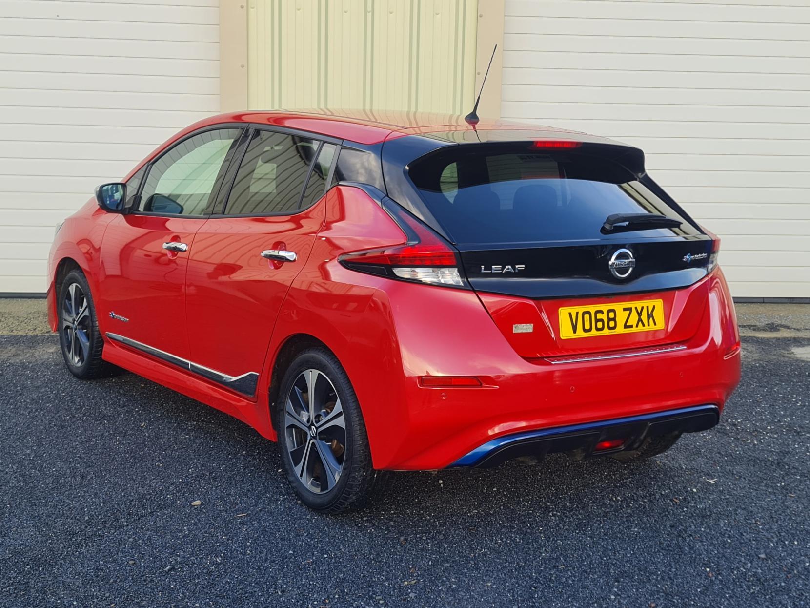 Nissan Leaf 40kWh N-Connecta Hatchback 5dr Electric Auto (150 ps)