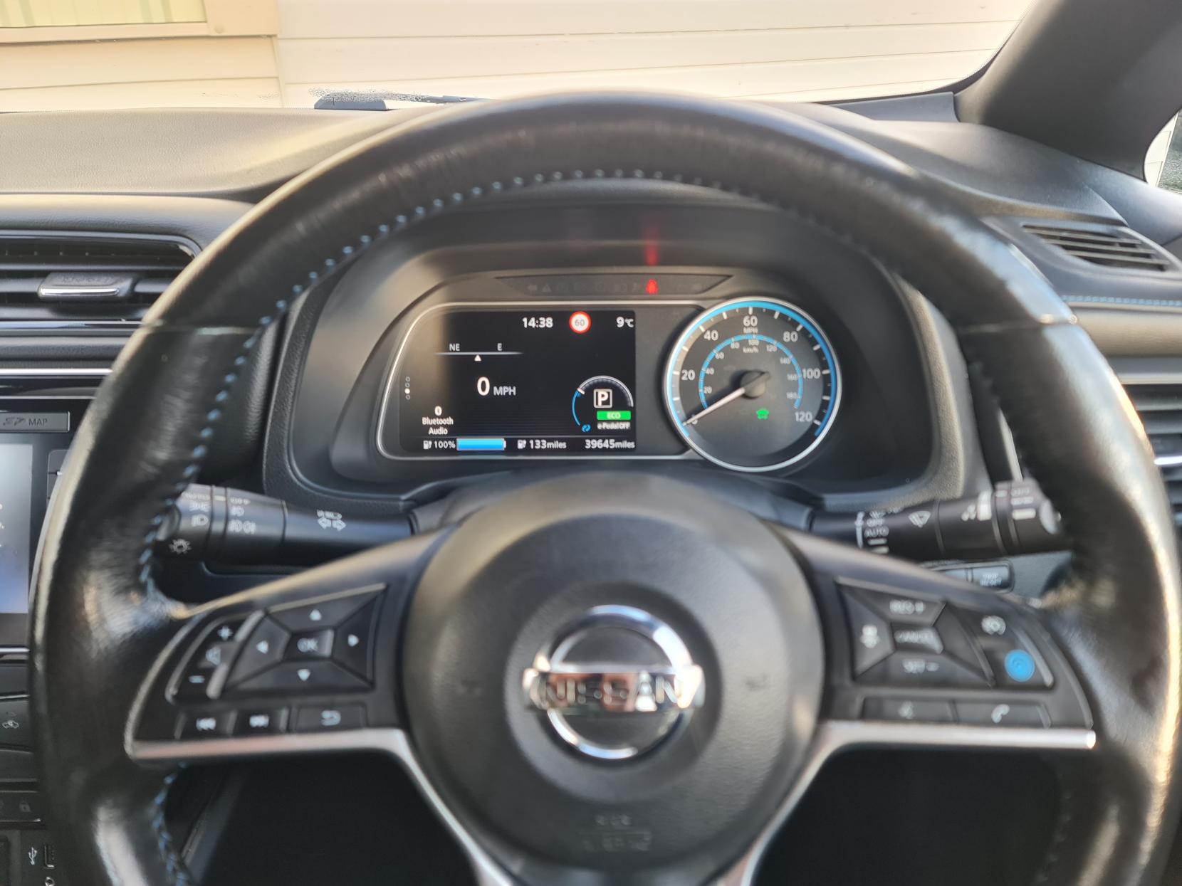 Nissan Leaf 40kWh N-Connecta Hatchback 5dr Electric Auto (150 ps)