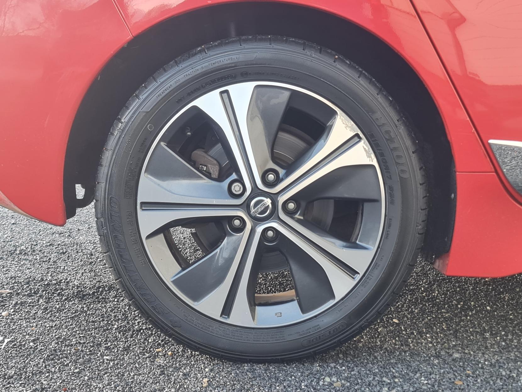 Nissan Leaf 40kWh N-Connecta Hatchback 5dr Electric Auto (150 ps)