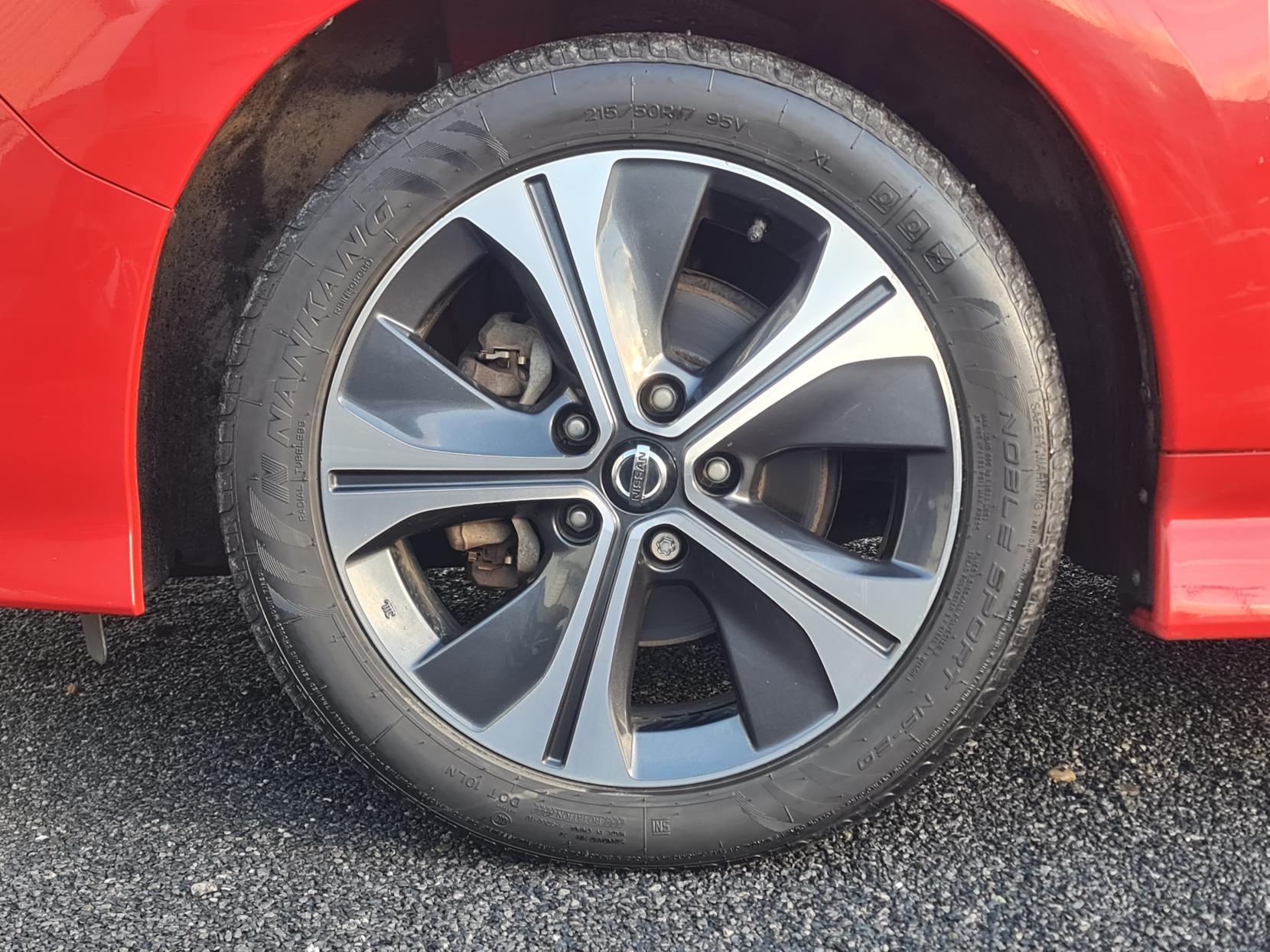 Nissan Leaf 40kWh N-Connecta Hatchback 5dr Electric Auto (150 ps)