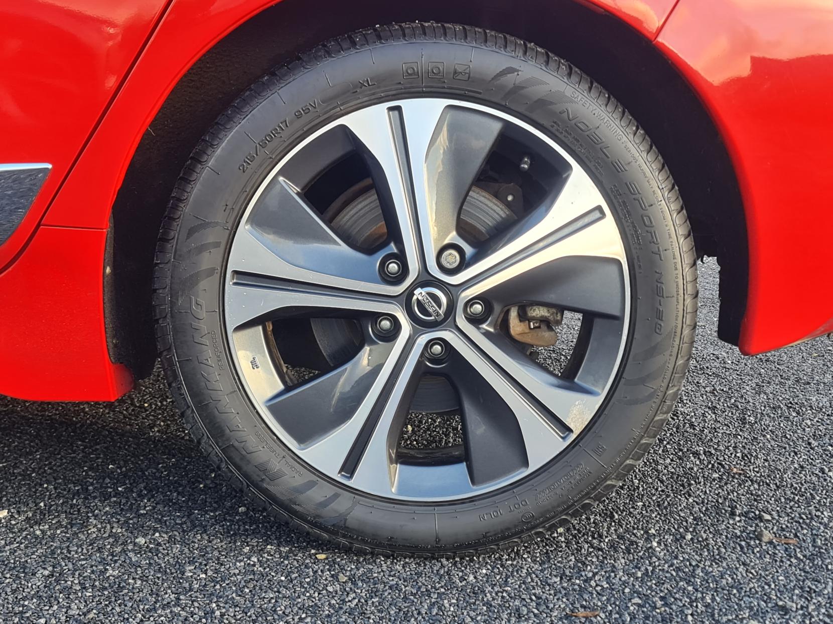 Nissan Leaf 40kWh N-Connecta Hatchback 5dr Electric Auto (150 ps)