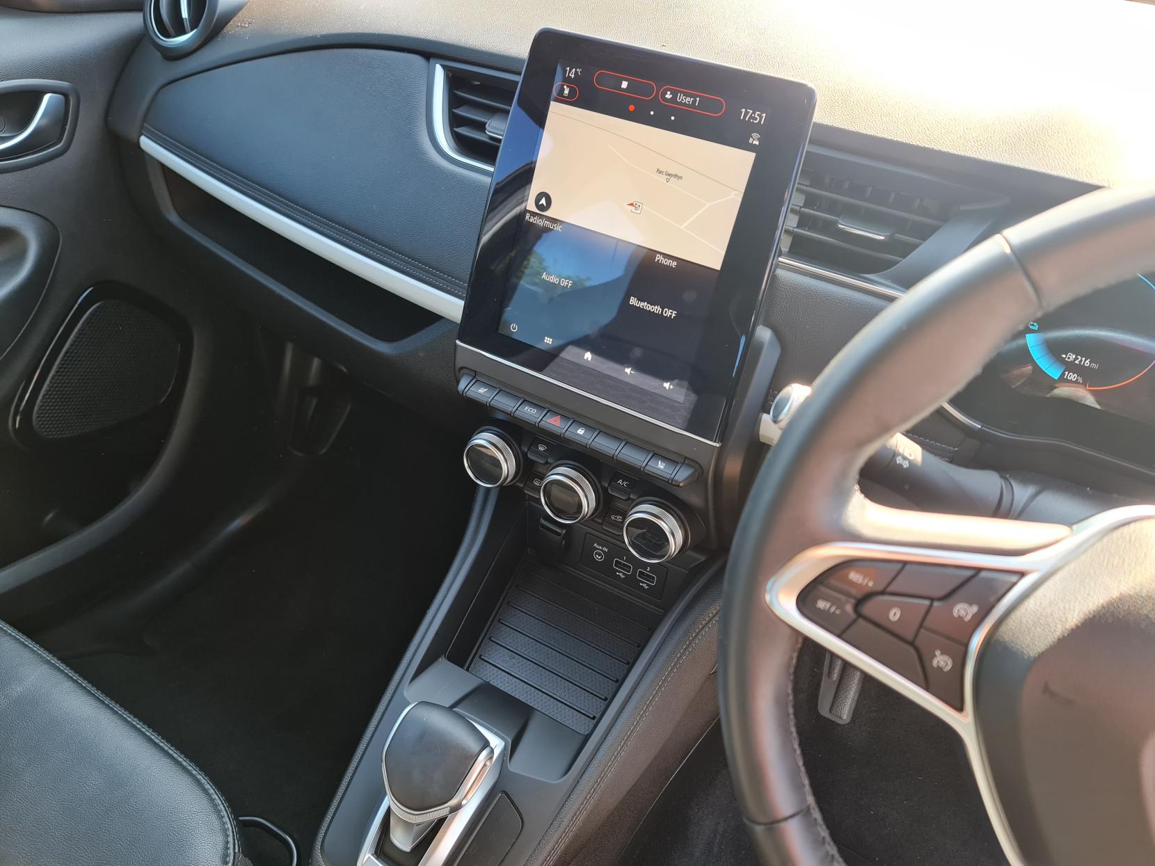 Renault Zoe R135 EV50 52kWh GT Line + Hatchback 5dr Electric Auto (Rapid Charge) (134 bhp)