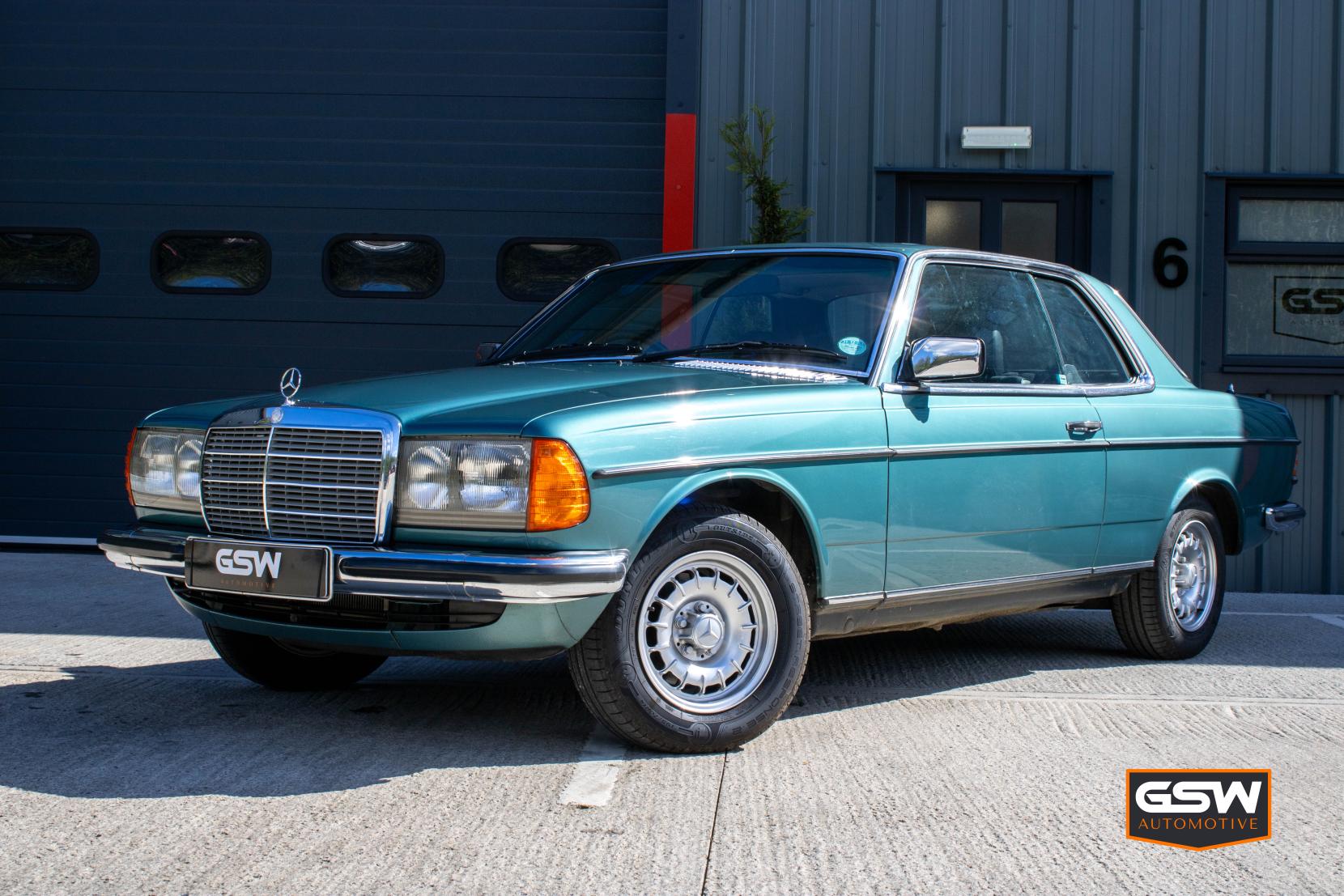 Mercedes-Benz 230 2.3 CE Coupe (1977 - 1992)