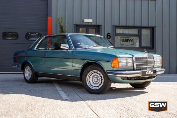 Mercedes-Benz 230 2.3 CE Coupe (1977 - 1992)
