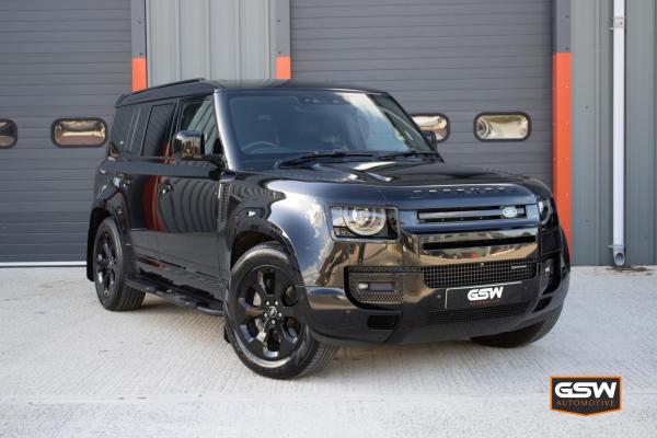 Land Rover Defender 110 3.0 D300 MHEV X-Dynamic SE SUV 5dr Diesel Auto 4WD Euro 6 (s/s) (300 ps)