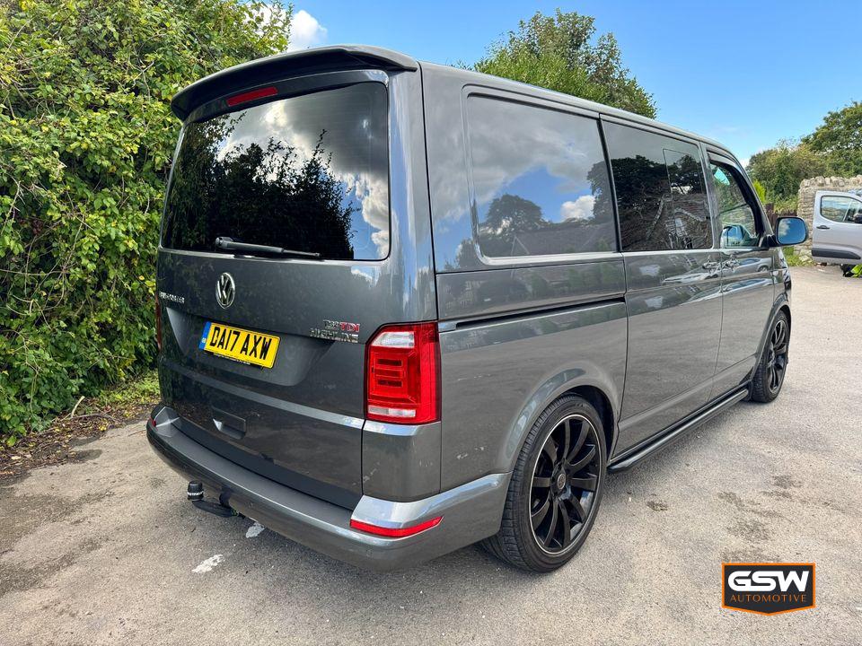 Volkswagen Transporter 2.0 BiTDI T32 BlueMotion Tech Highline Crew Van Double Cab 5dr Diesel Manual FWD SWB Euro 6 (s/s) (204 ps)