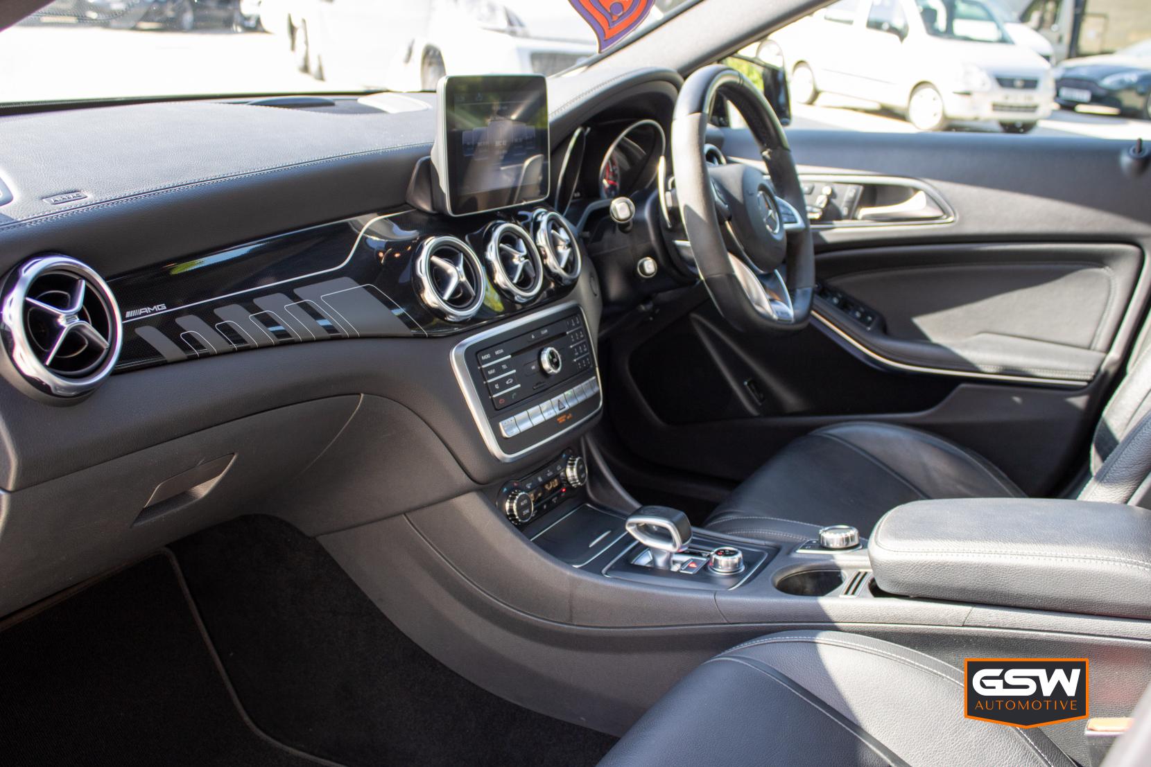 Mercedes-Benz GLA 2.0 GLA45 AMG SUV 5dr Petrol SpdS DCT 4MATIC Euro 6 (s/s) (360 ps)