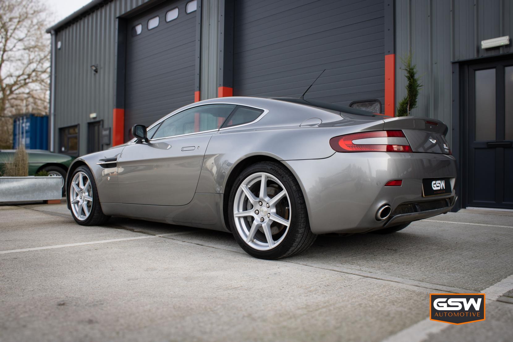 Aston Martin Vantage 4.3 V8 Coupe 2dr Petrol Manual Euro 4 (380 bhp)