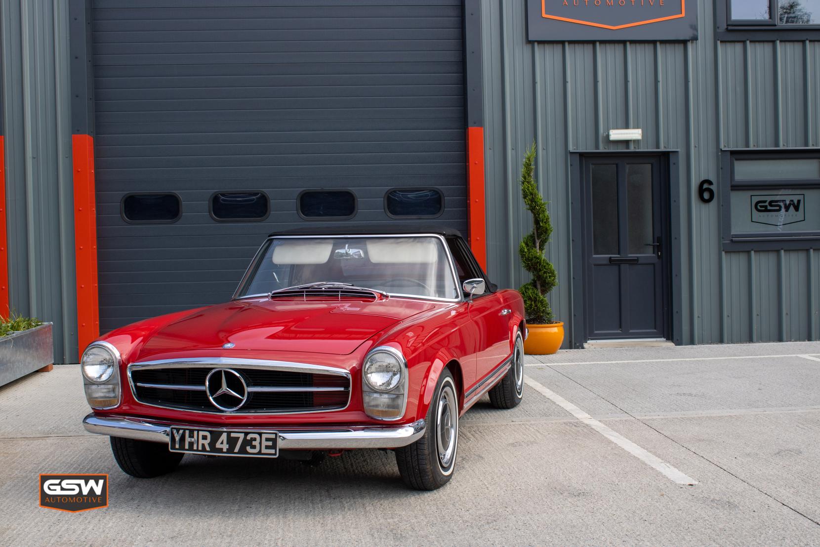 Mercedes-Benz 230 SL 1966 230SL Pagoda