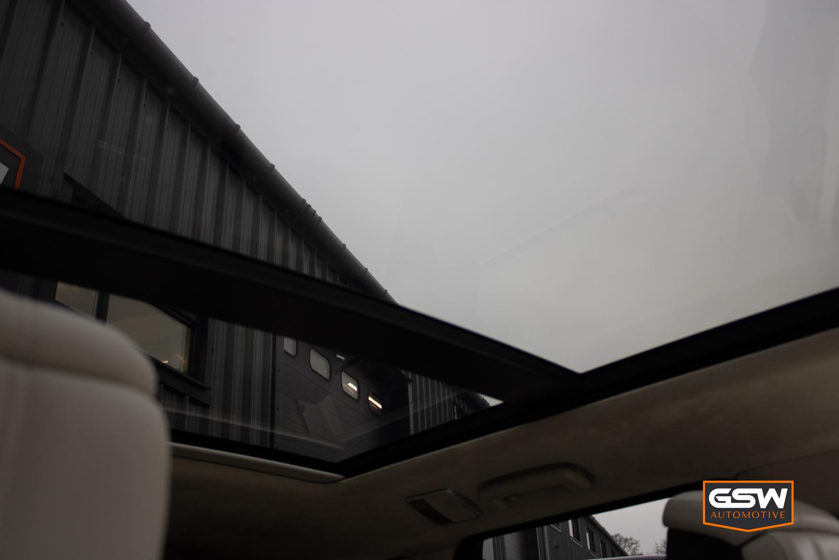 Land Rover Range Rover Sport 4.4 SD V8 Autobiography Dynamic SUV 5dr Diesel Auto 4WD Euro 6 (s/s) (339 ps)