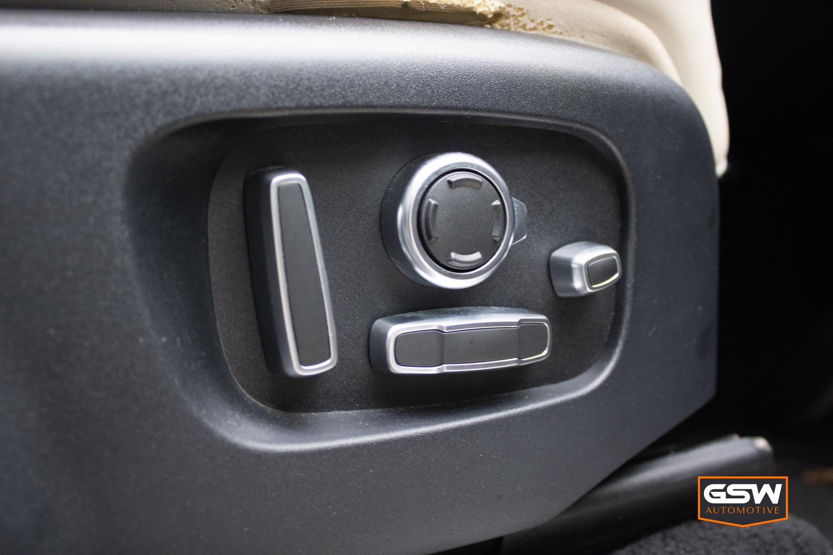 Land Rover Range Rover Sport 4.4 SD V8 Autobiography Dynamic SUV 5dr Diesel Auto 4WD Euro 6 (s/s) (339 ps)