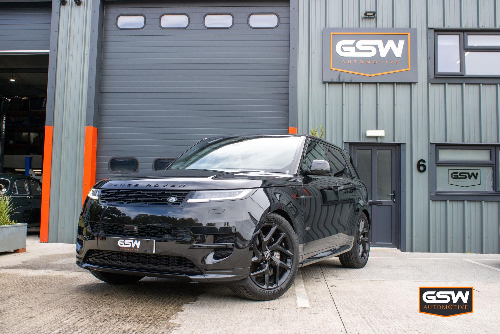 Land Rover Range Rover Sport 3.0 D300 MHEV Dynamic SE SUV 5dr Diesel Auto 4WD Euro 6 (s/s) (300 ps)