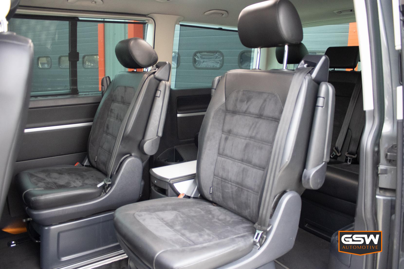 Volkswagen Caravelle 2.0 BiTDI Executive MPV 5dr Diesel DSG Euro 6 (s/s) (199 ps)