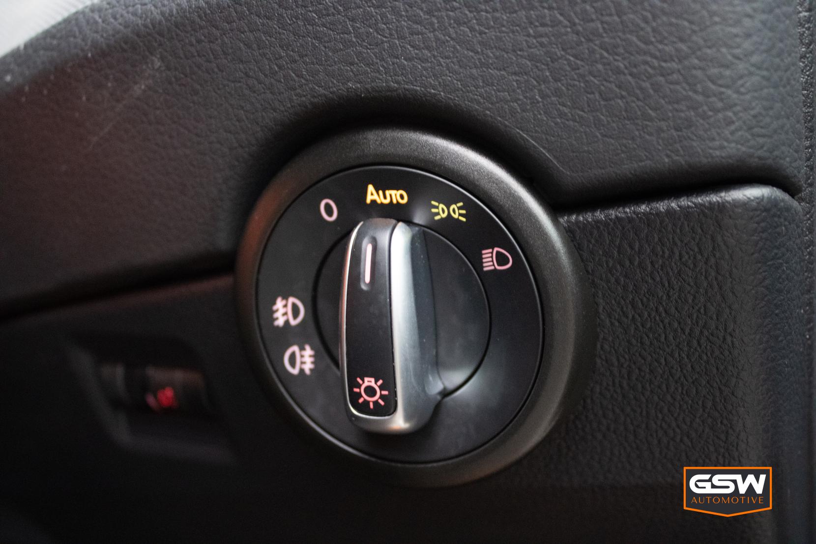 Volkswagen Caravelle 2.0 BiTDI Executive MPV 5dr Diesel DSG Euro 6 (s/s) (199 ps)