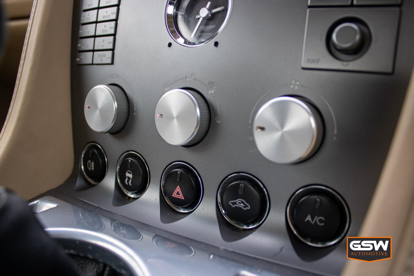 Aston Martin Vantage 4.3 V8 Coupe 2dr Petrol Manual Euro 4 (380 bhp)