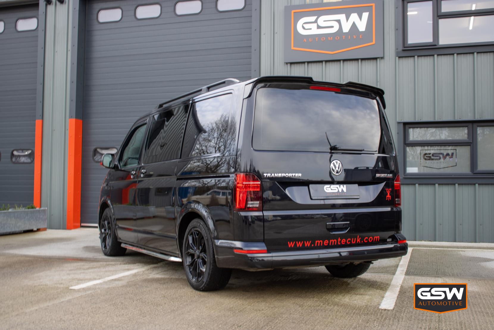 Volkswagen Transporter 2.0 BiTDI T32 Sportline Crew Van Double Cab 5dr Diesel DSG FWD SWB Euro 6 (s/s) (204 ps)