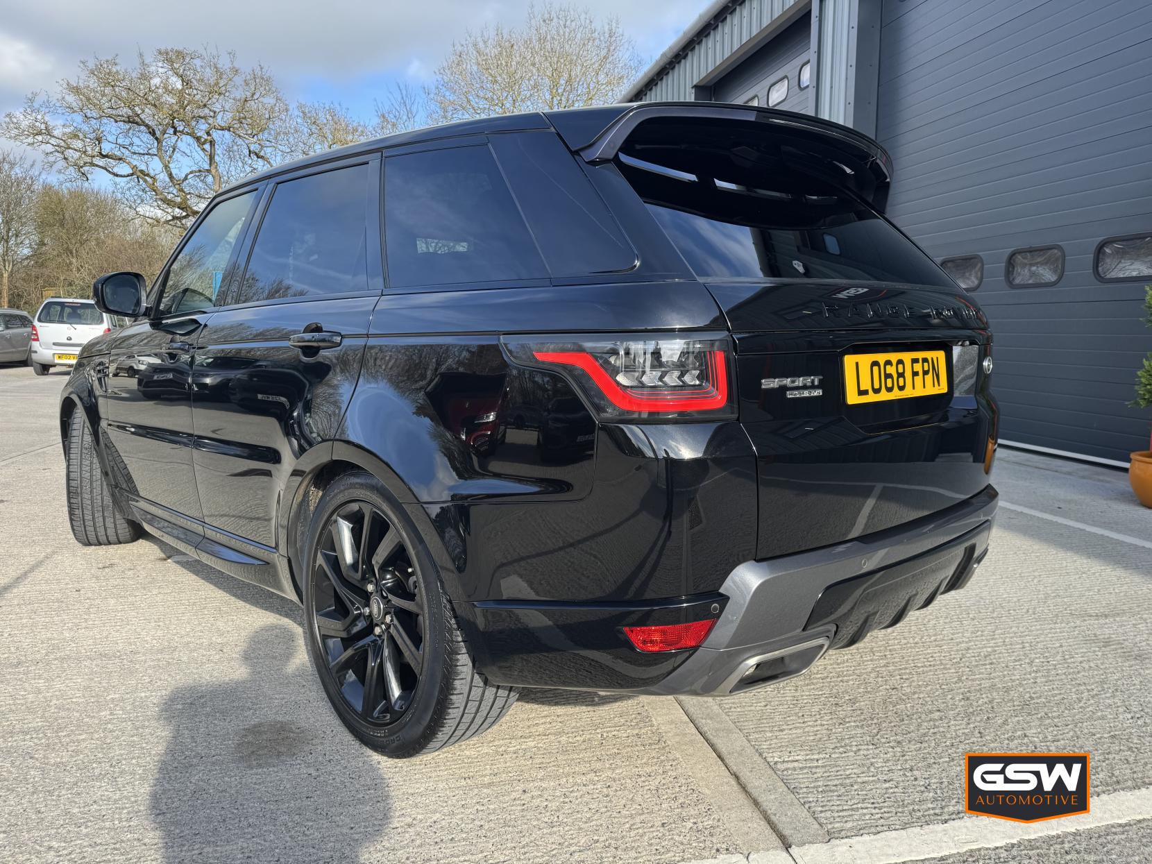 Land Rover Range Rover Sport 3.0 SD V6 HSE SUV 5dr Diesel Auto 4WD Euro 6 (s/s) (306 ps)