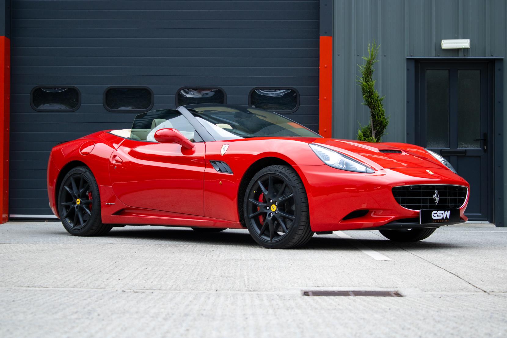 Ferrari California 4.3 Convertible 2dr Petrol F1 DCT Euro 5 (453 bhp)