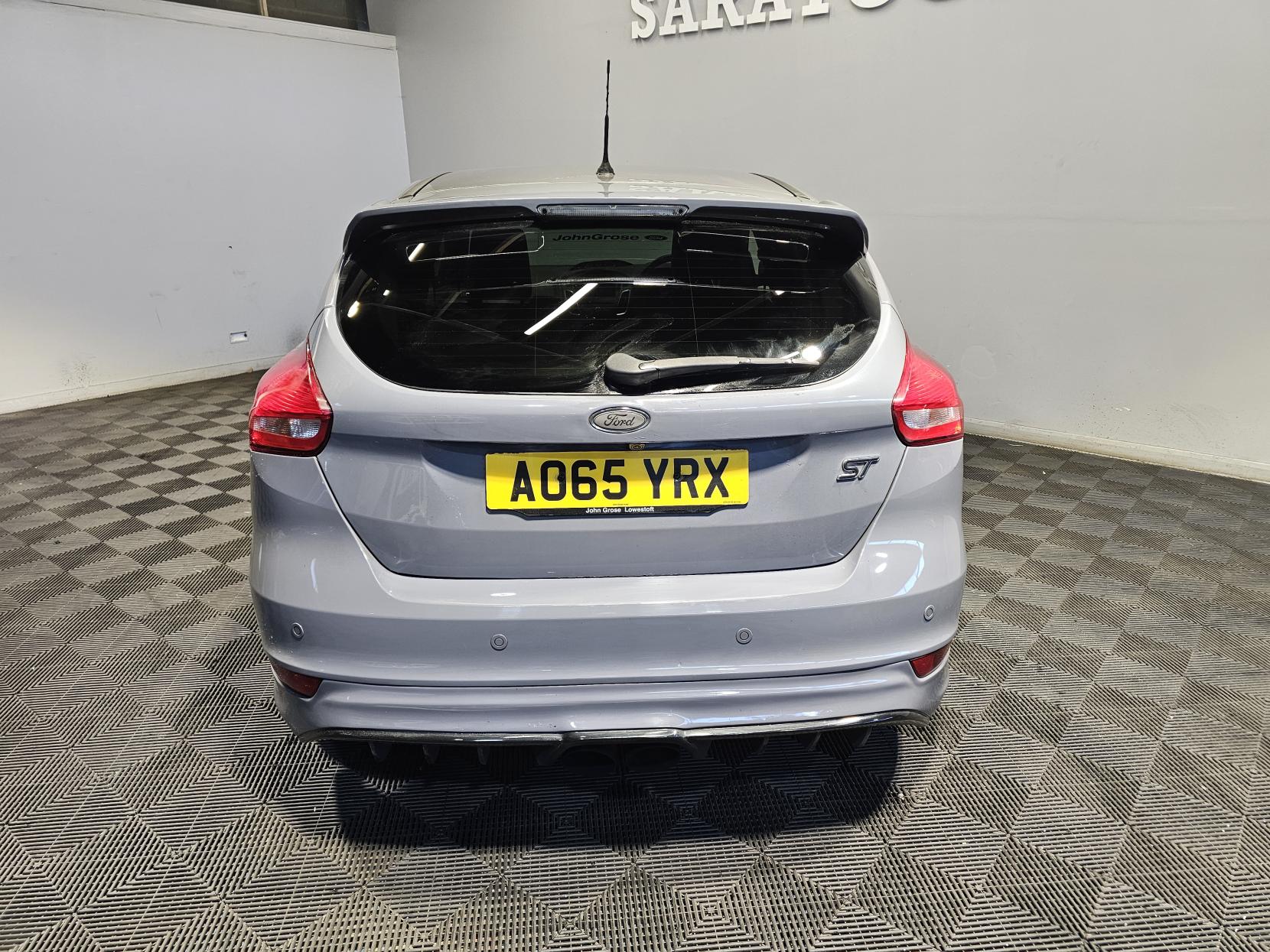 Ford Focus 2.0T EcoBoost ST-3 Hatchback 5dr Petrol Manual Euro 6 (s/s) (250 ps)