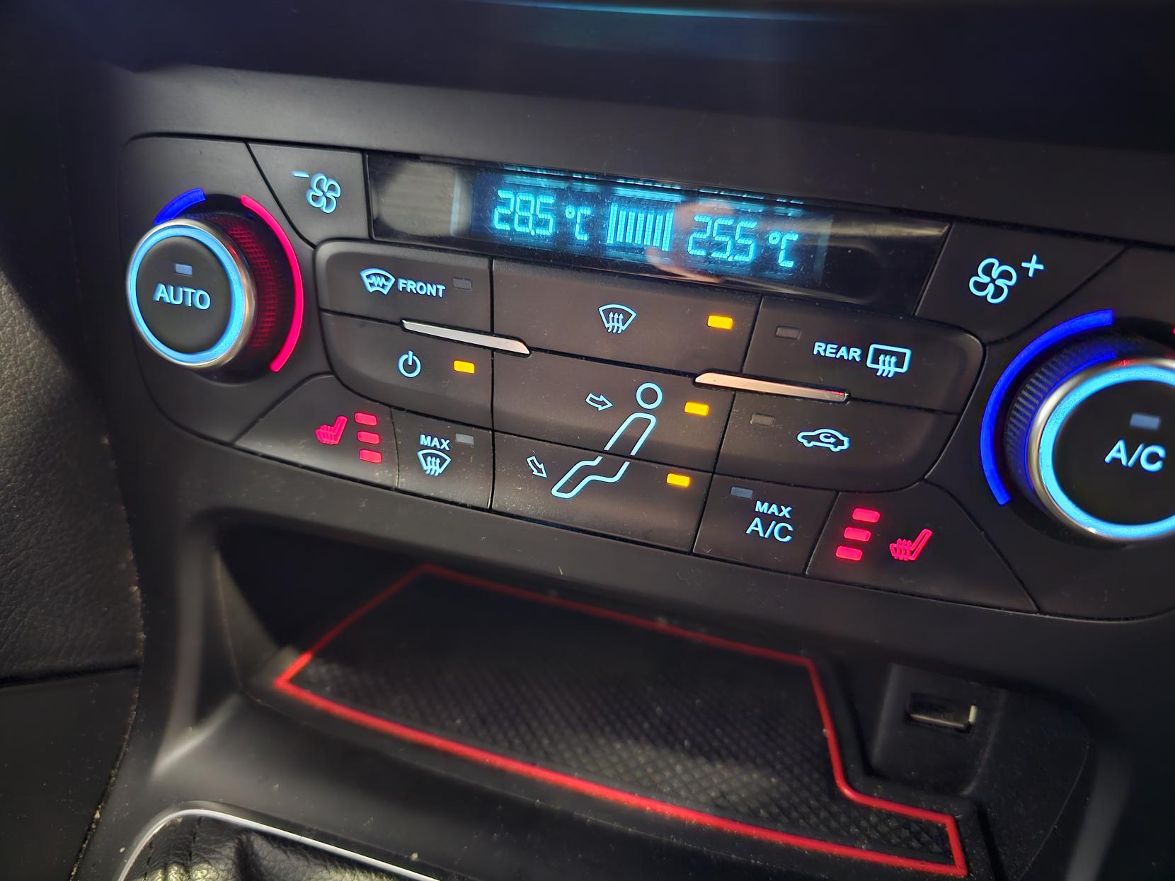 Ford Focus 2.0T EcoBoost ST-3 Hatchback 5dr Petrol Manual Euro 6 (s/s) (250 ps)