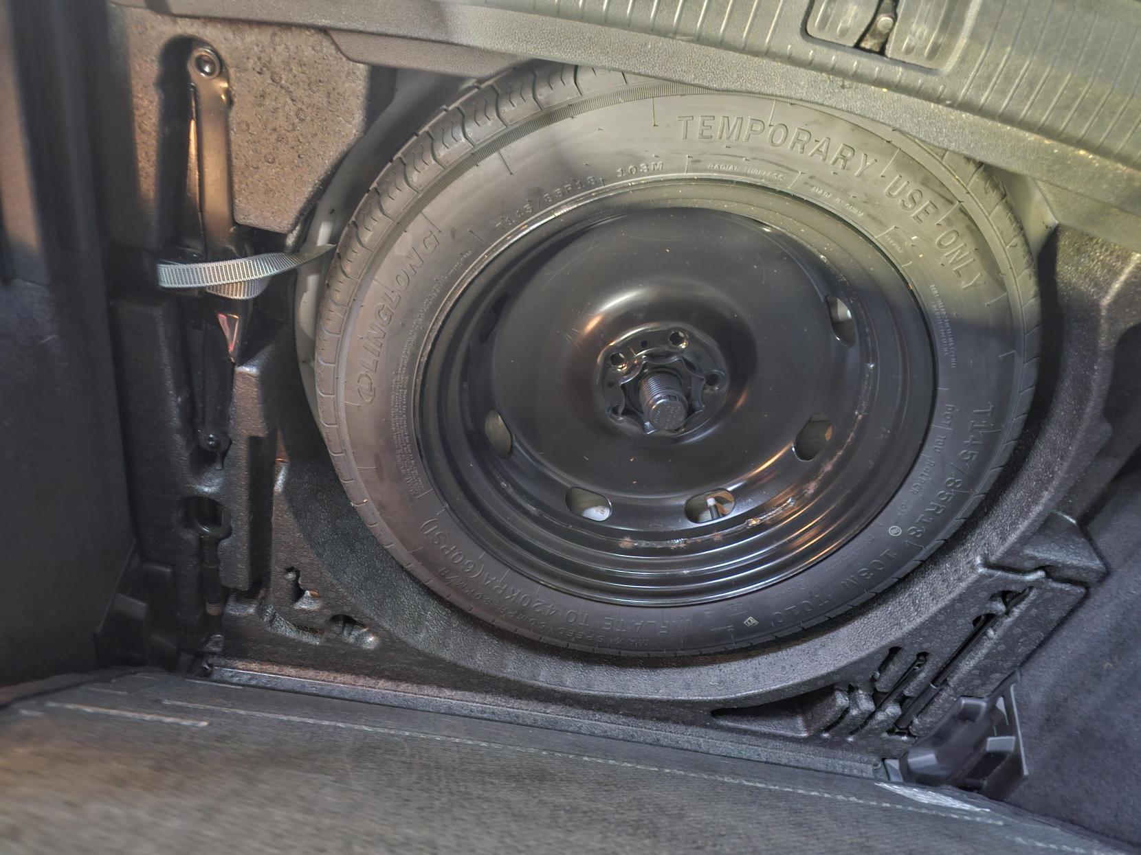 Volkswagen Tiguan 2.0 TDI R-Line SUV 5dr Diesel Manual Euro 6 (s/s) (150 ps)