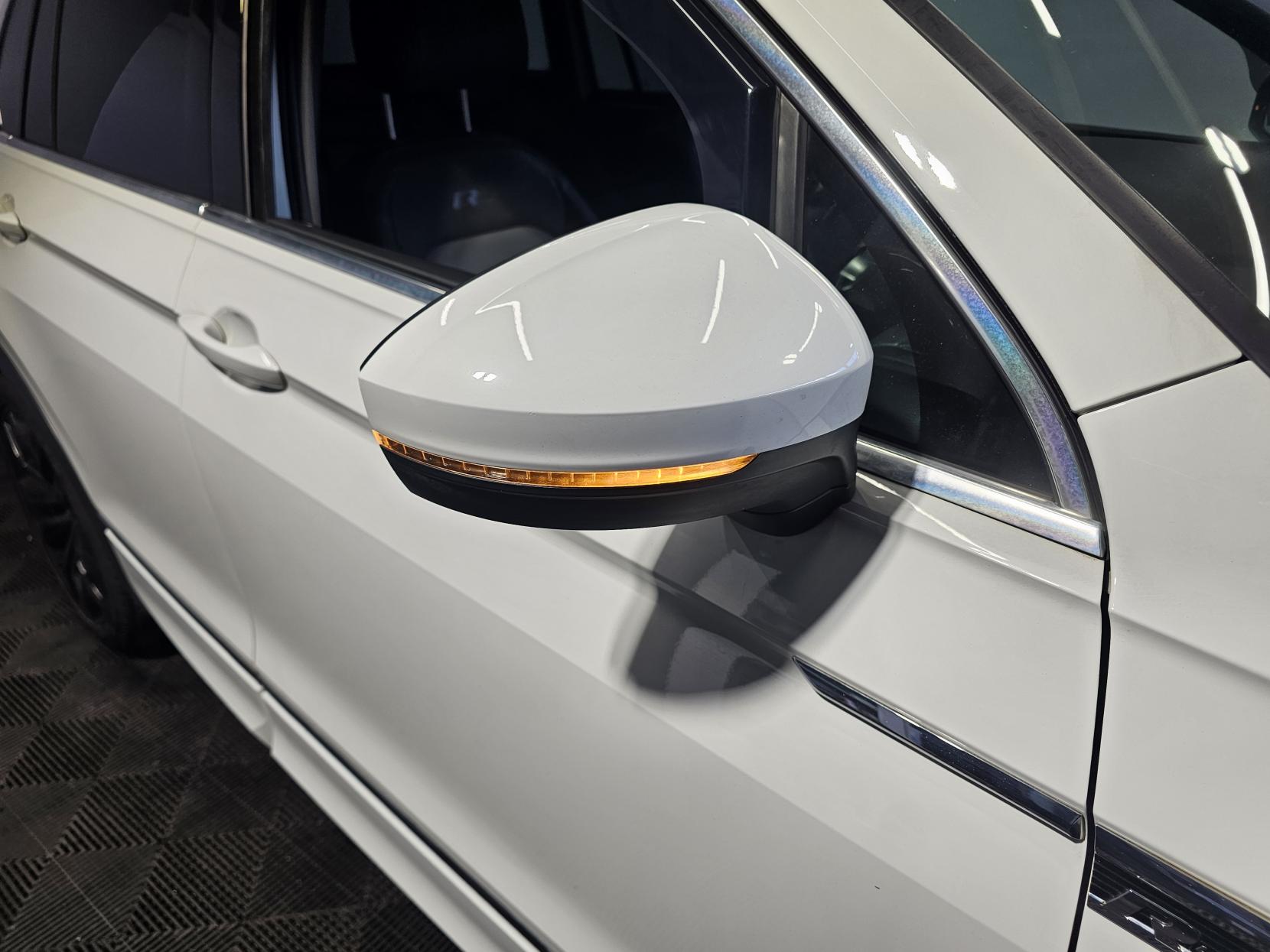 Volkswagen Tiguan 2.0 TDI R-Line SUV 5dr Diesel Manual Euro 6 (s/s) (150 ps)