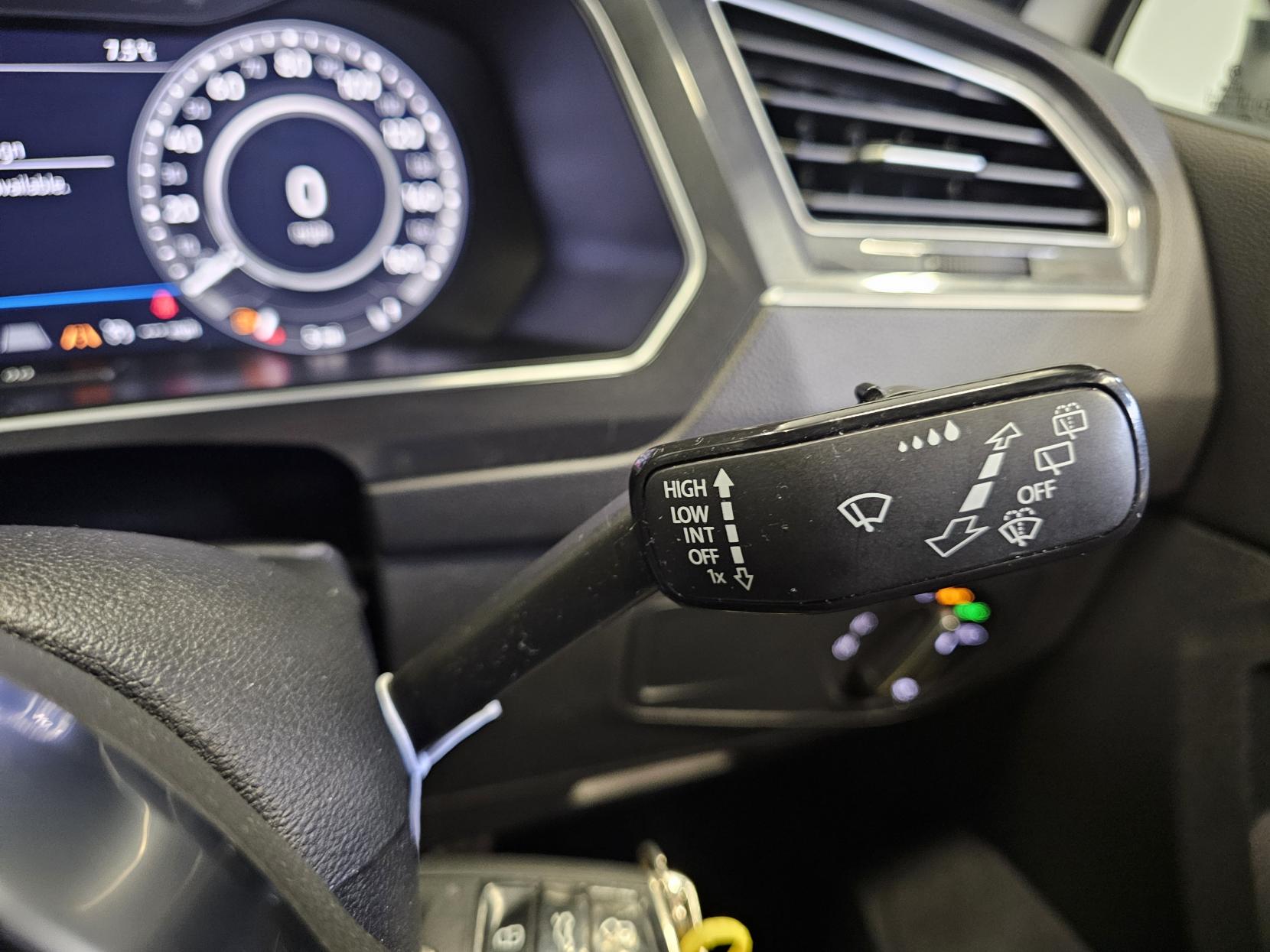 Volkswagen Tiguan 2.0 TDI R-Line SUV 5dr Diesel Manual Euro 6 (s/s) (150 ps)