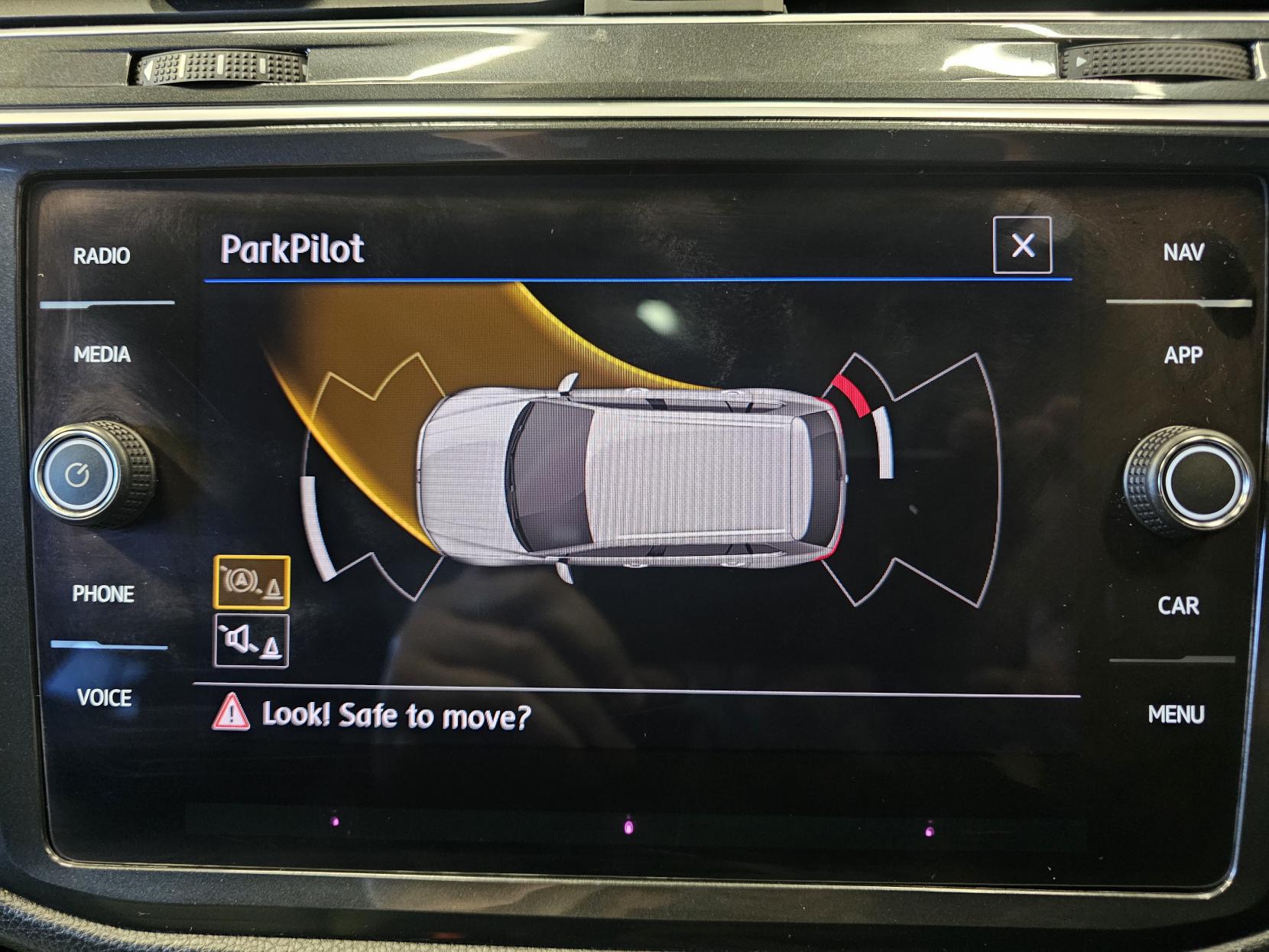 Volkswagen Tiguan 2.0 TDI R-Line SUV 5dr Diesel Manual Euro 6 (s/s) (150 ps)