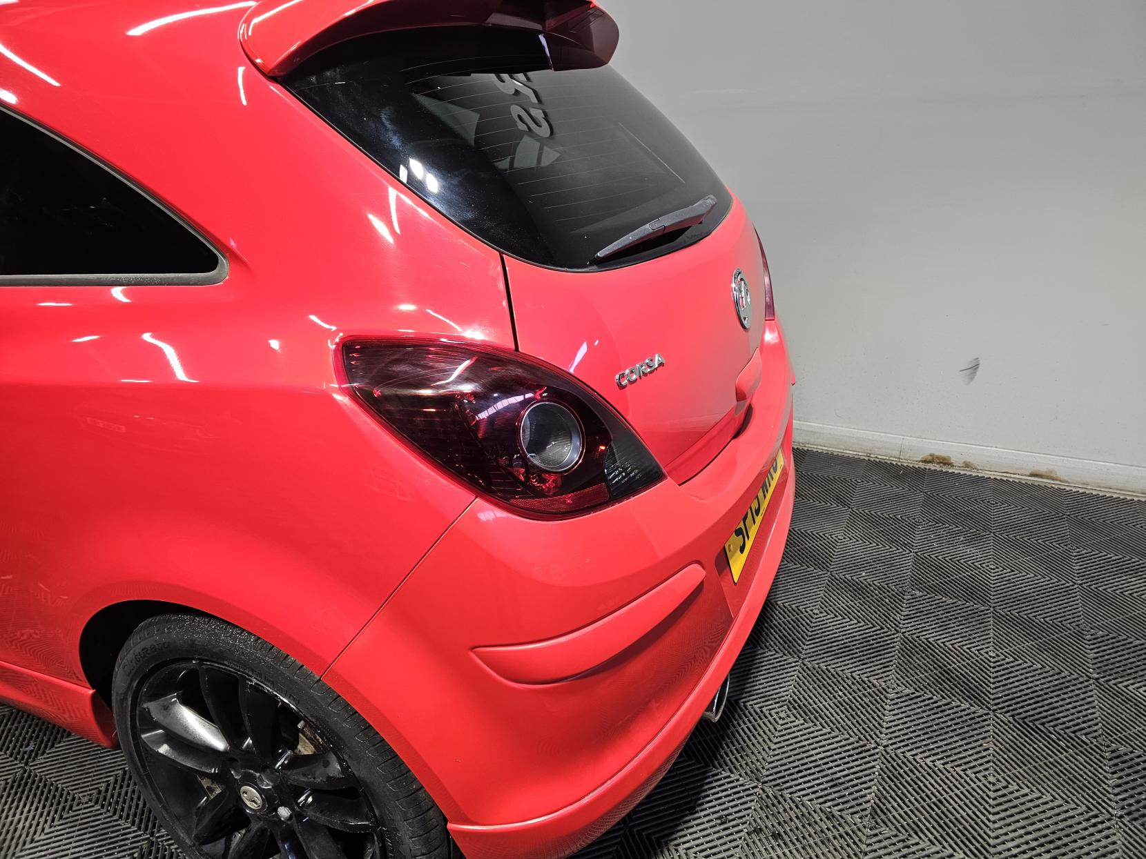 Vauxhall Corsa 1.2 16V Limited Edition Hatchback 3dr Petrol Manual Euro 5 (85 ps)