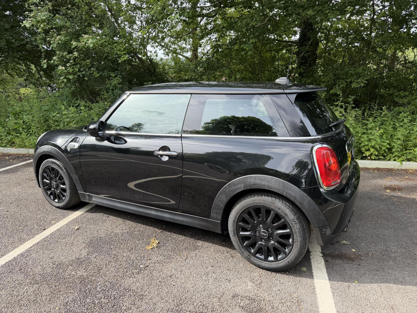 2014 Mini Hatch thumbnail 17