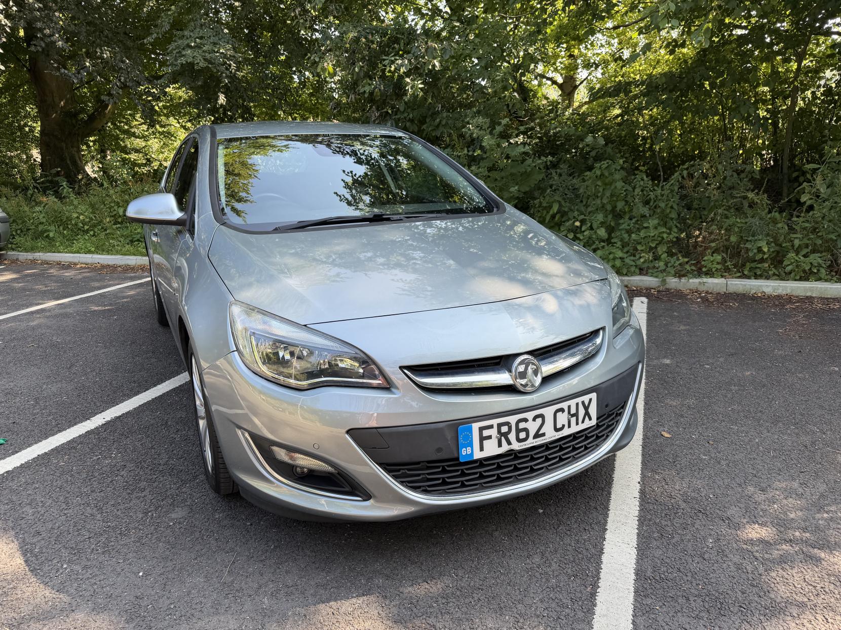 2013 Vauxhall Astra thumbnail 19