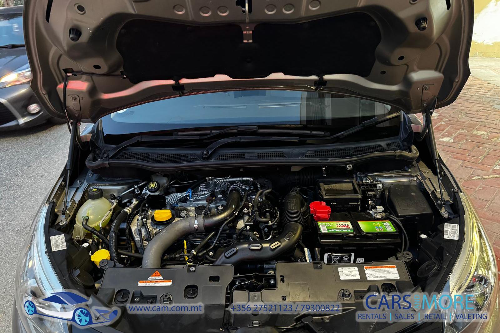 Renault Captur 1.2 Dynamic (Japan import)