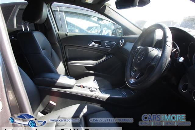 Mercedes-Benz GLA 180 1.6