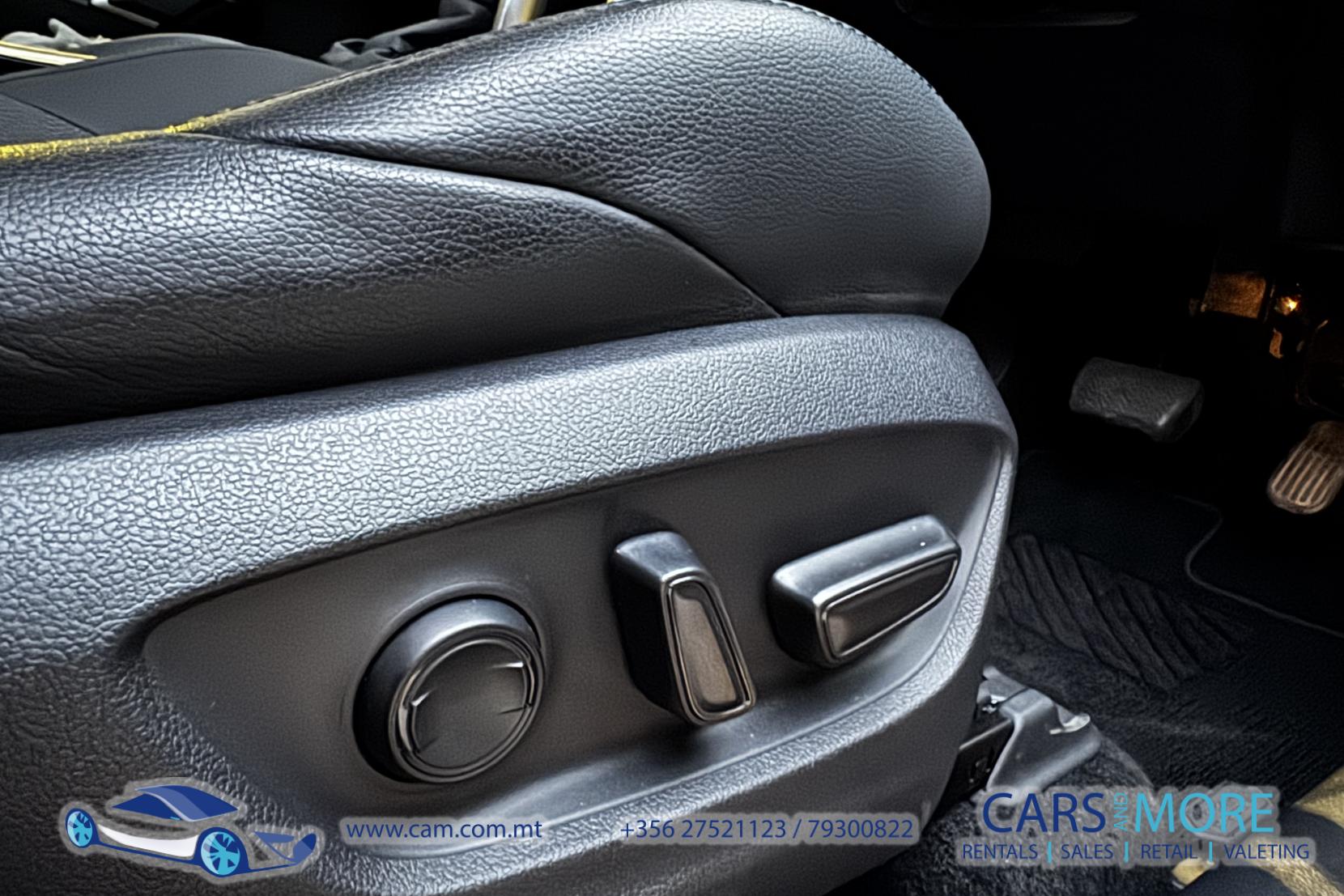 Toyota Corolla Cross Hybrid Full Option 1.8