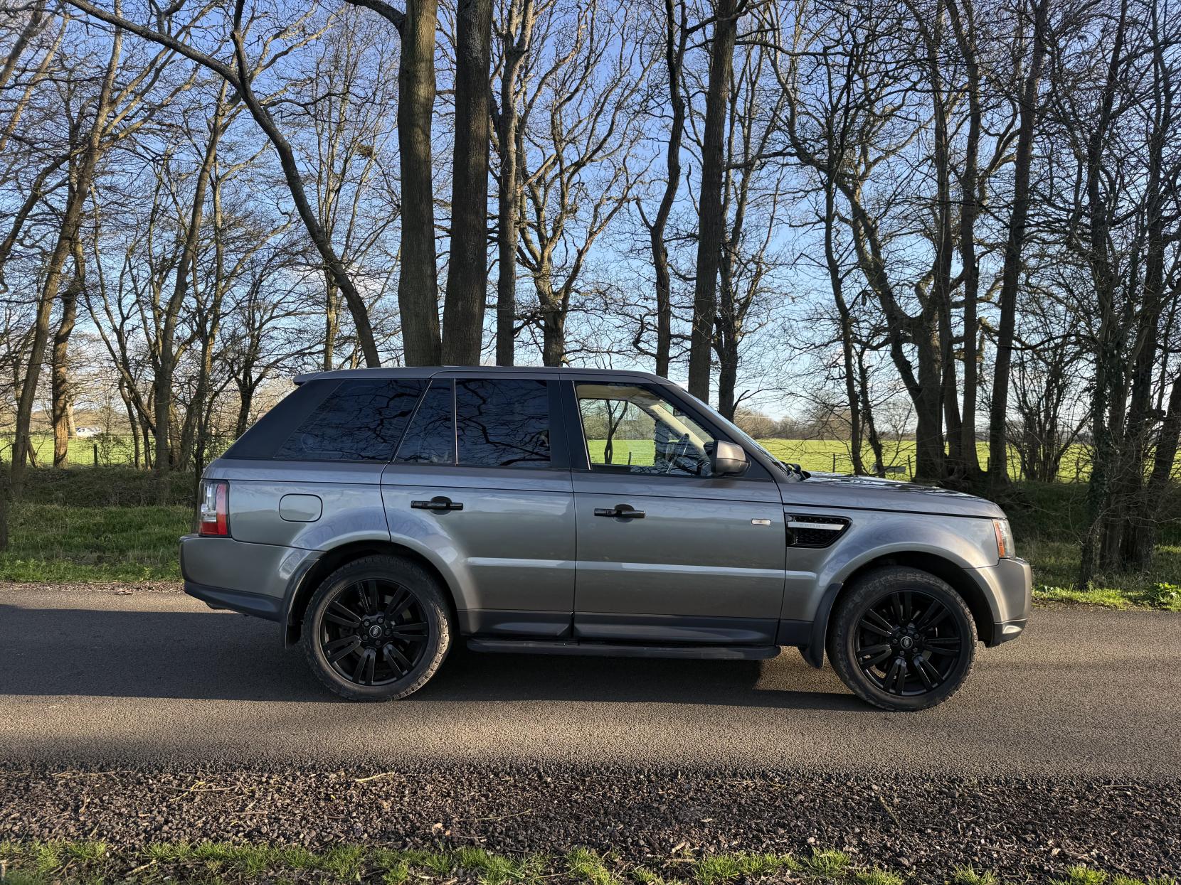 Land Rover Range Rover Sport 3.0 TD V6 HSE SUV 5dr Diesel CommandShift 4WD Euro 5 (245 ps)