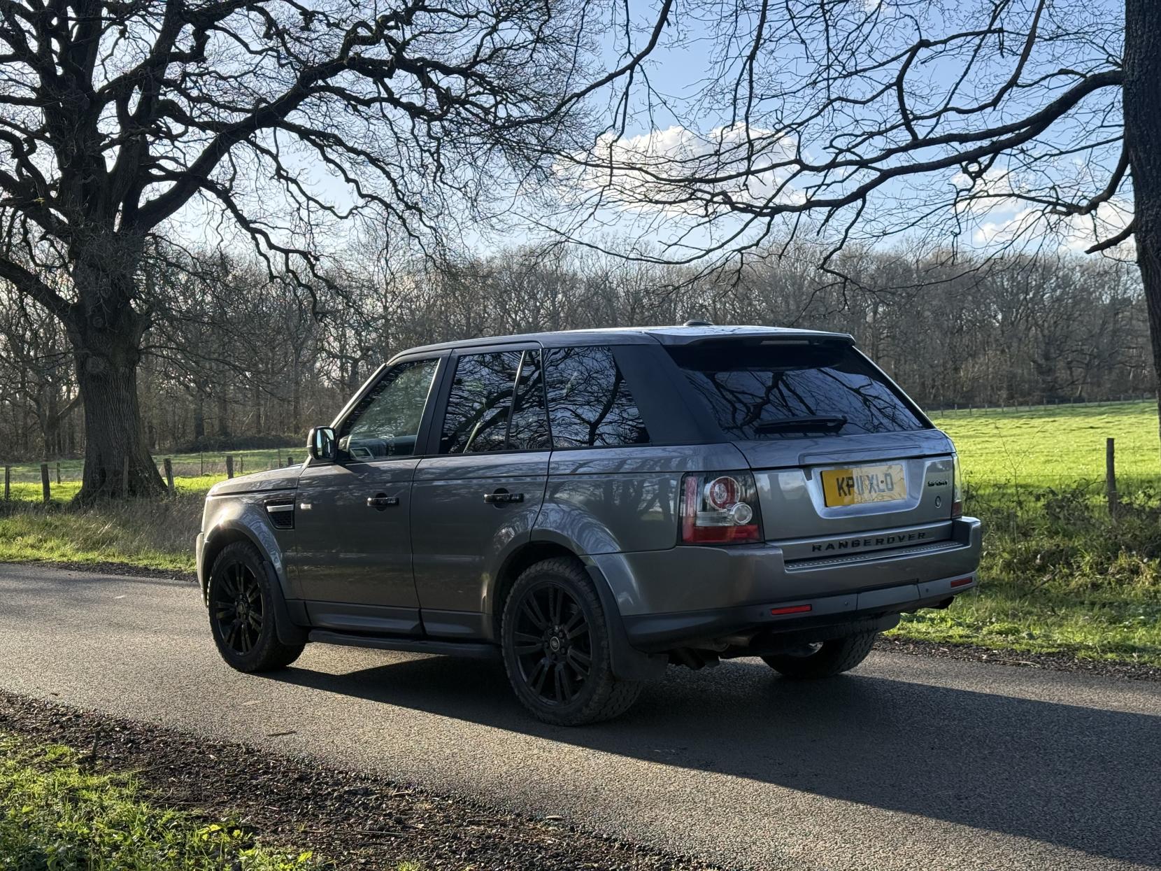 Land Rover Range Rover Sport 3.0 TD V6 HSE SUV 5dr Diesel CommandShift 4WD Euro 5 (245 ps)