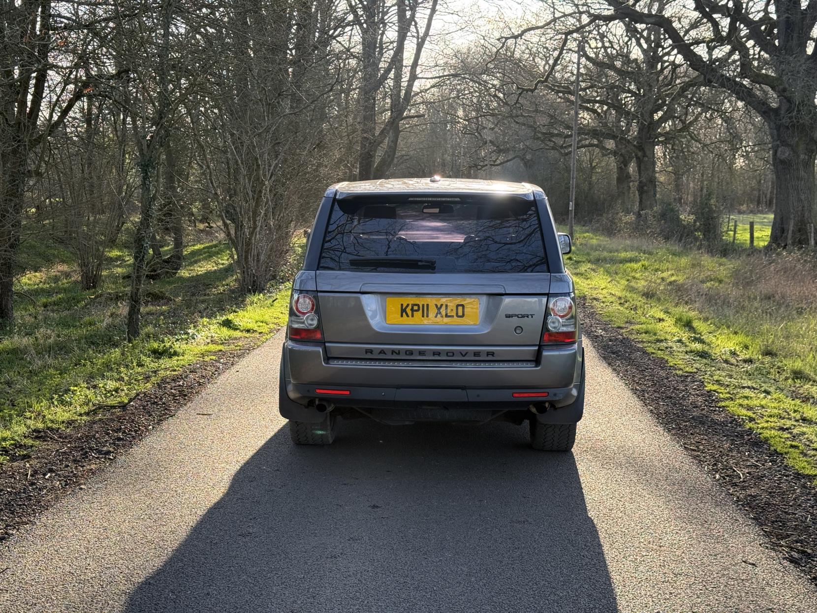 Land Rover Range Rover Sport 3.0 TD V6 HSE SUV 5dr Diesel CommandShift 4WD Euro 5 (245 ps)