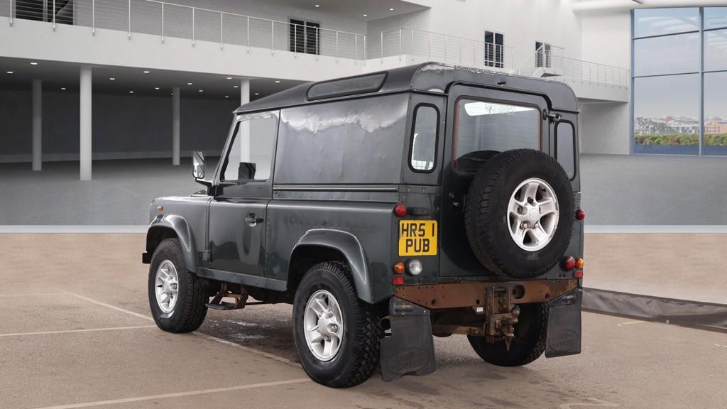 Land Rover Defender 90 2.5 TD5 County Hard Top SUV 3dr Diesel Manual SWB (282 g/km, 120 bhp)