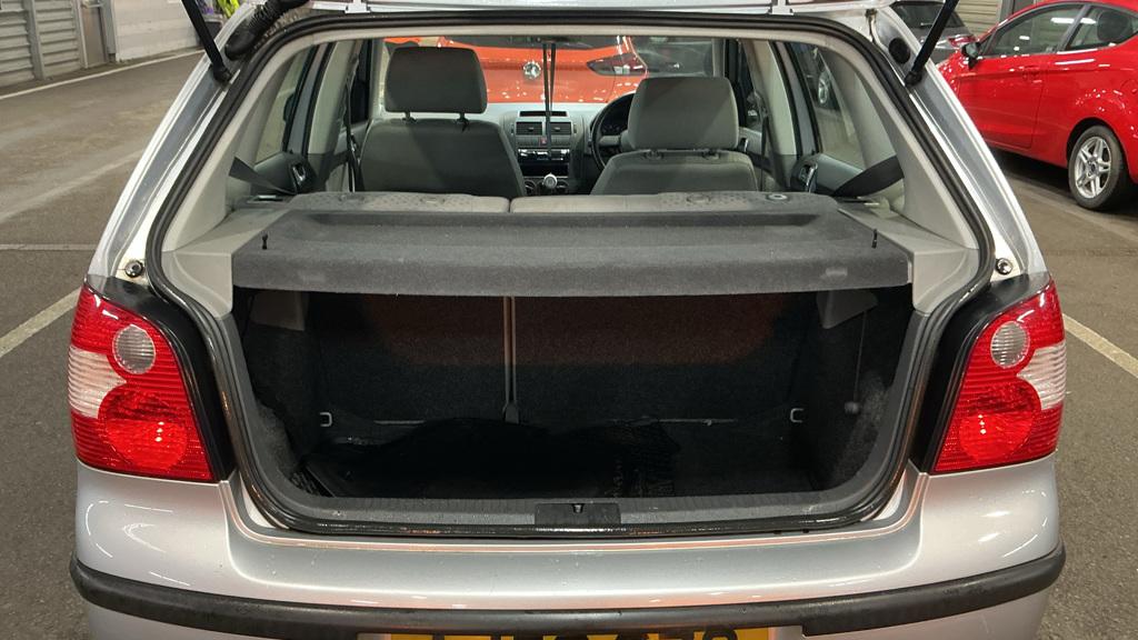 Volkswagen Polo 1.4 Twist Hatchback 5dr Petrol Automatic (182 g/km, 75 bhp)