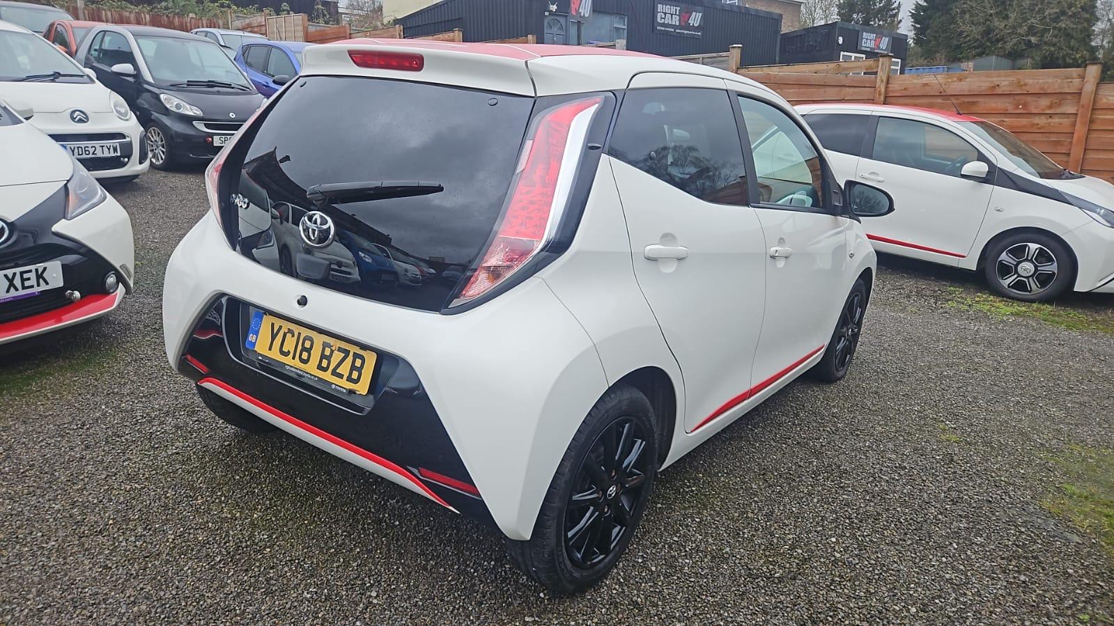 Toyota AYGO 1.0 VVT-i x-press Hatchback 5dr Petrol Manual Euro 6 (68 ps)