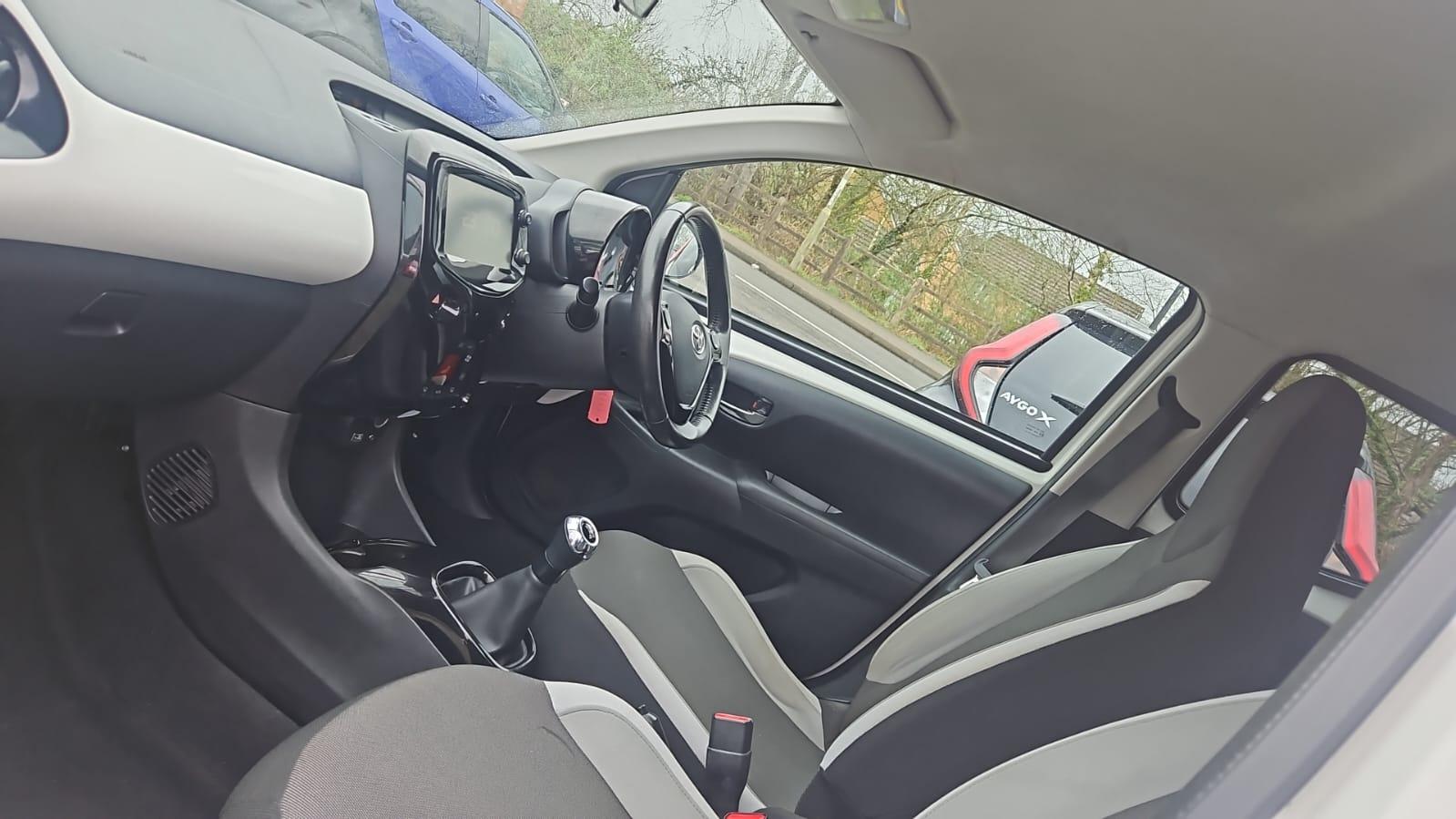 Toyota AYGO 1.0 VVT-i x-press Hatchback 5dr Petrol Manual Euro 6 (68 ps)