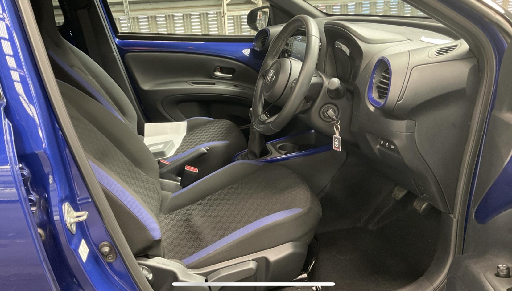 Toyota Aygo X 1.0 VVT-i Edge Hatchback 5dr Petrol Manual Euro 6 (s/s) (72 ps)