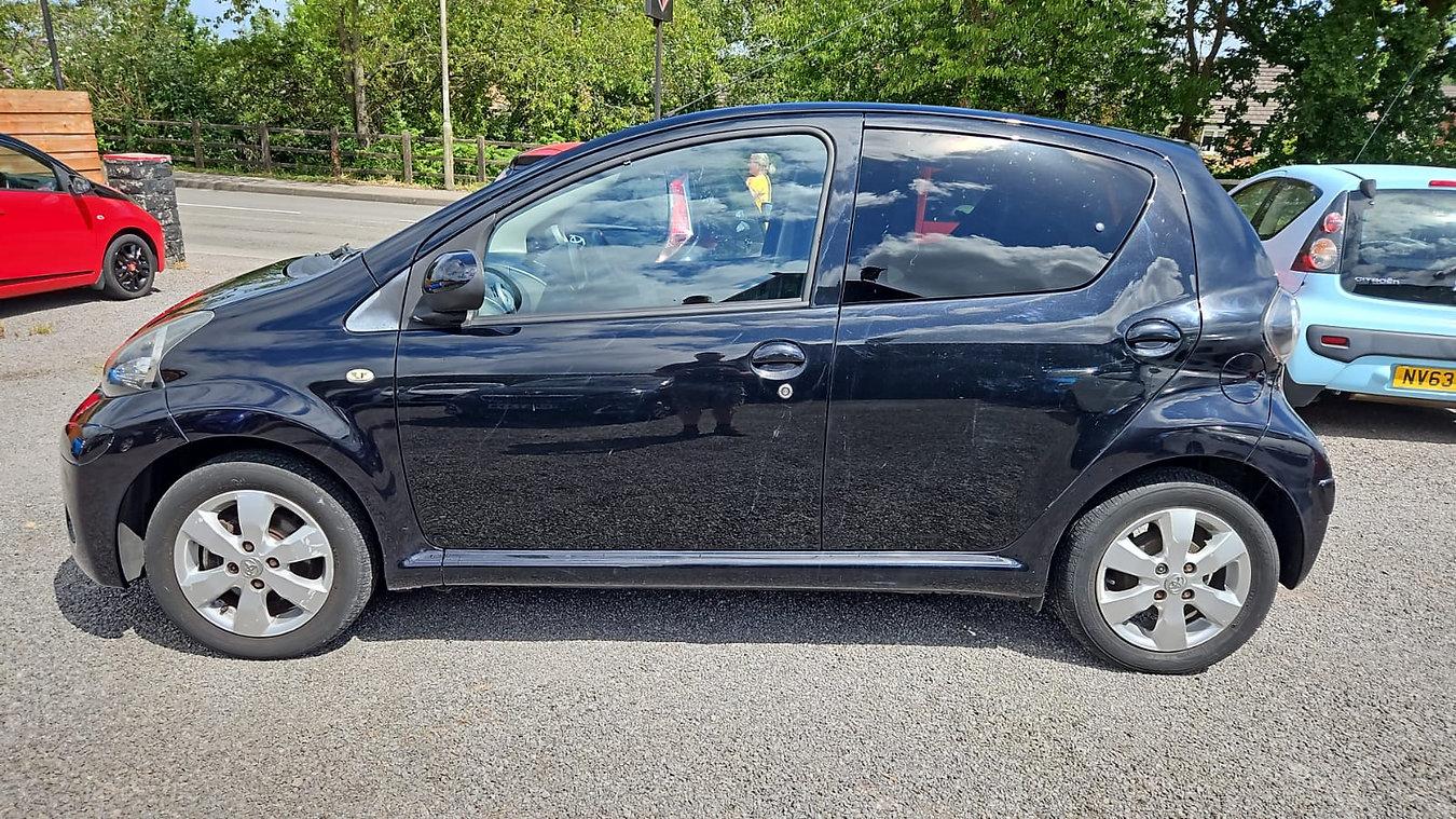 Toyota AYGO 1.0 VVT-i Fire Hatchback 5dr Petrol Manual Euro 5 (67 ps)