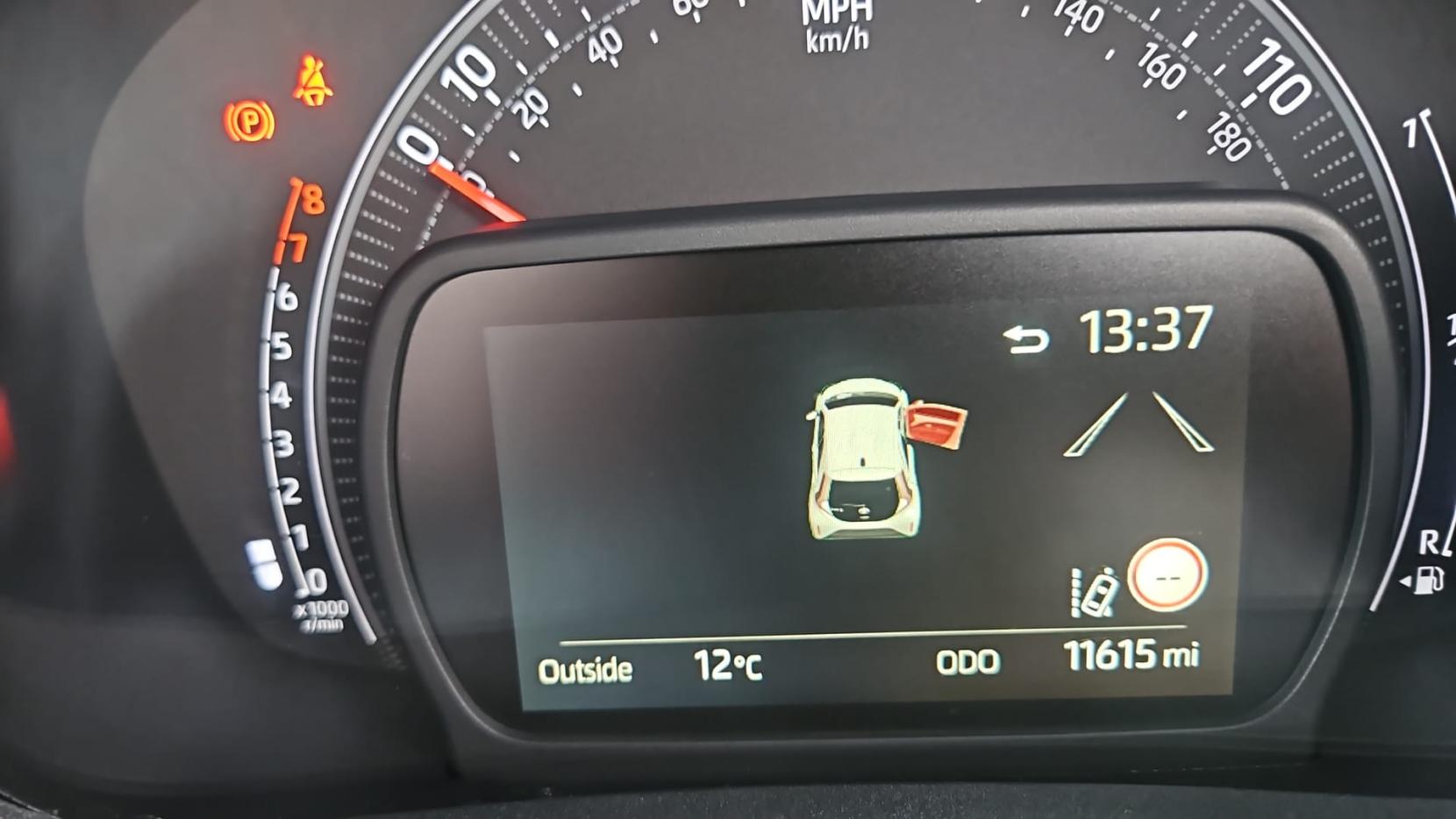 Toyota Aygo X 1.0 VVT-i Edge Hatchback 5dr Petrol Manual Euro 6 (s/s) (72 ps)