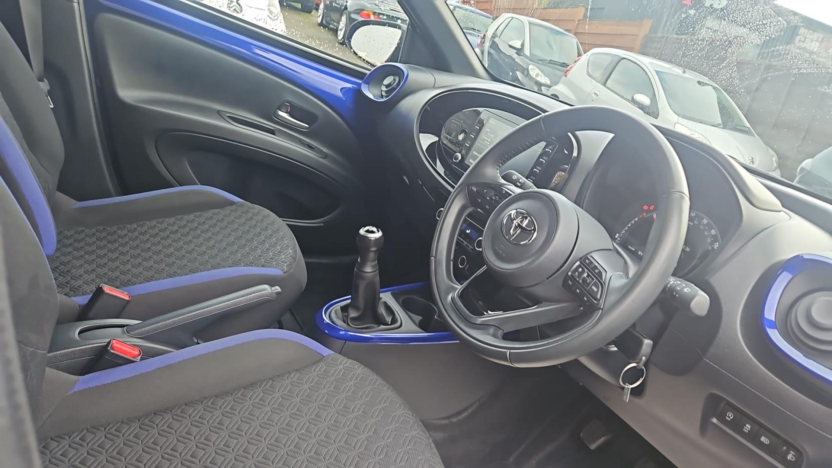 Toyota Aygo X 1.0 VVT-i Edge Hatchback 5dr Petrol Manual Euro 6 (s/s) (72 ps)