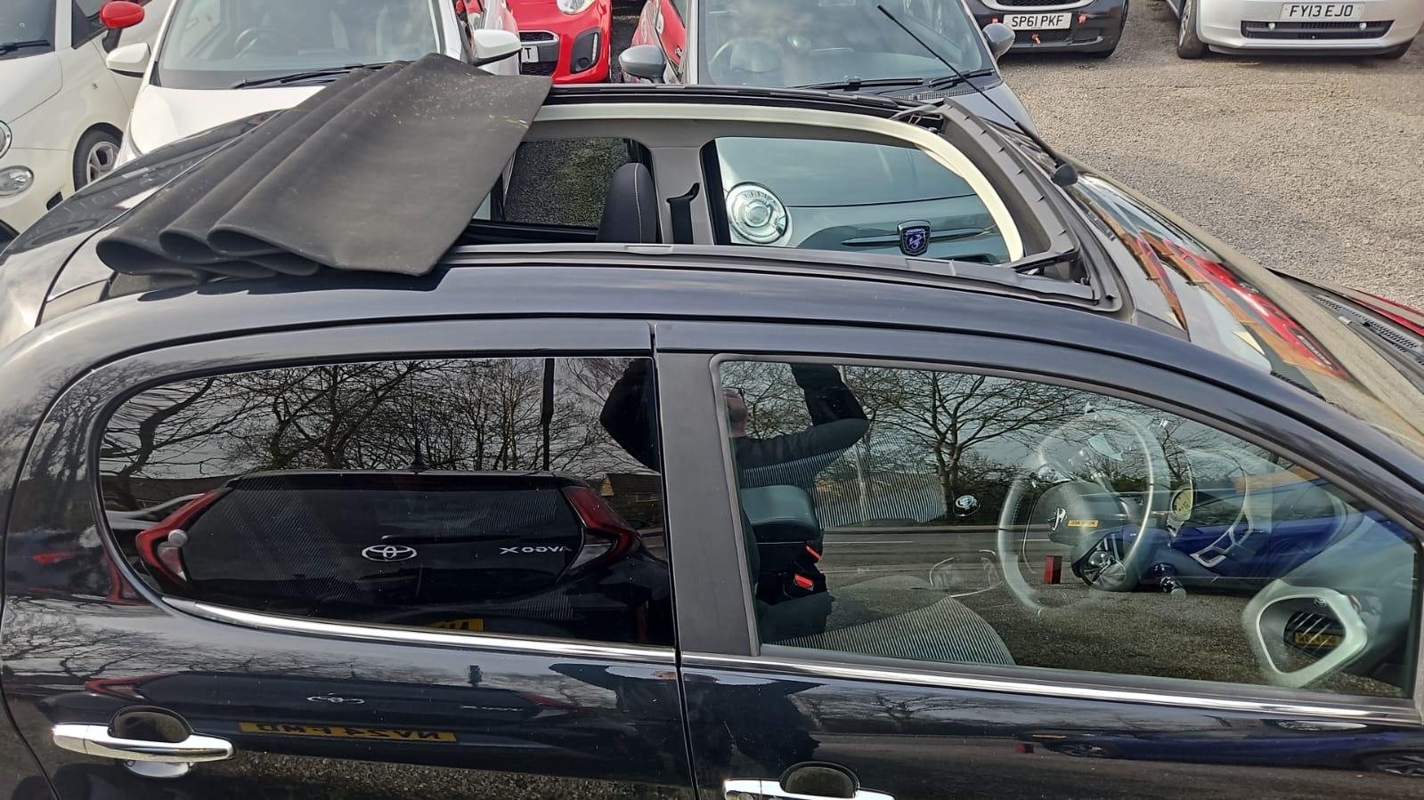 Peugeot 108 1.2 VTi PureTech Allure Top! 5dr Petrol Manual Euro 5 (82 ps)