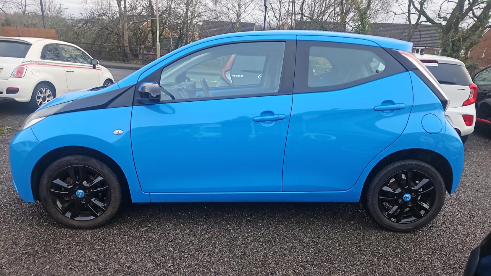 Toyota AYGO 1.0 VVT-i x-cite Hatchback 5dr Petrol x-shift Euro 6 (68 ps)