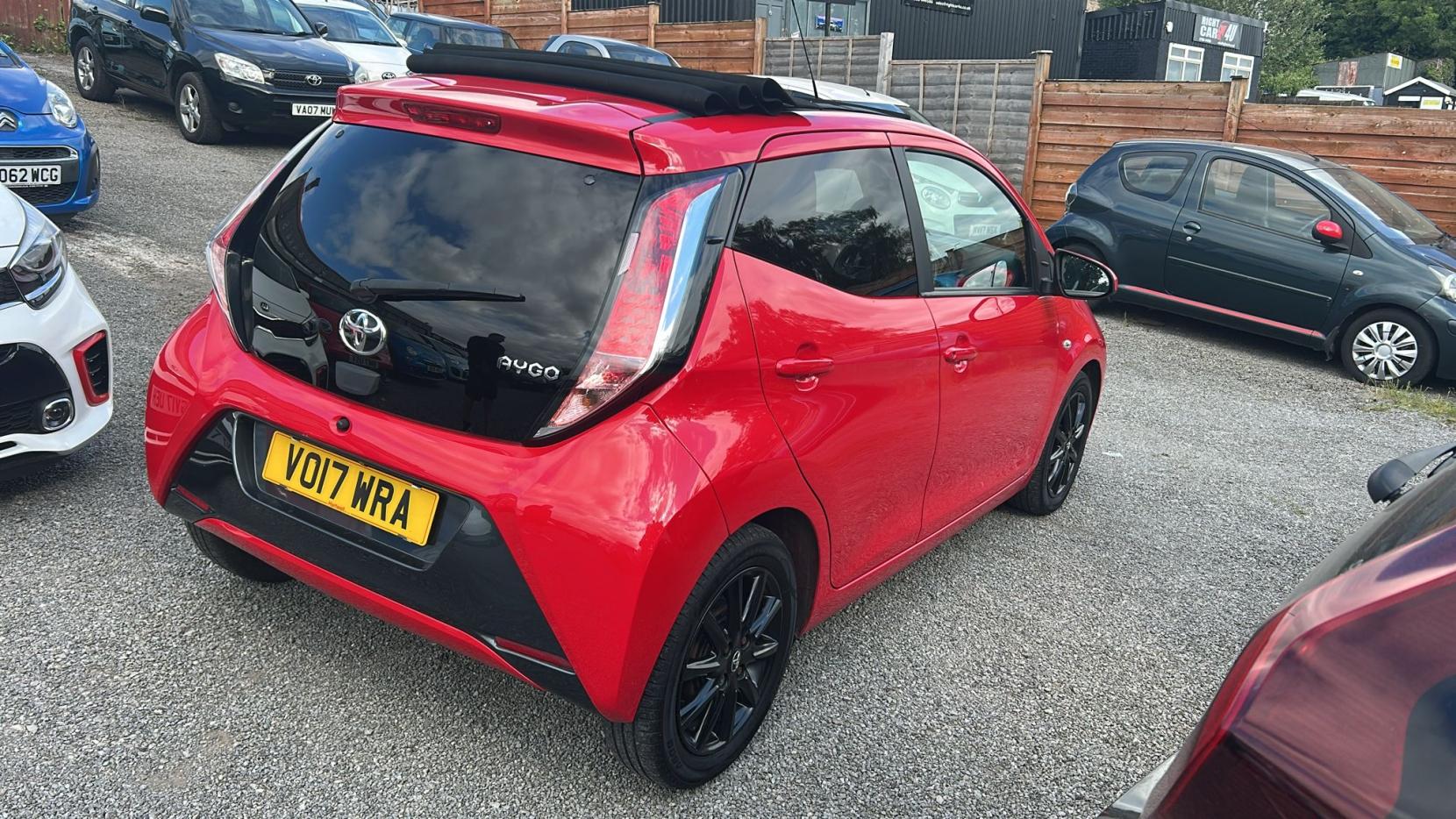 Toyota AYGO 1.0 VVT-i x-style Hatchback 5dr Petrol Manual Euro 6 (68 ps)