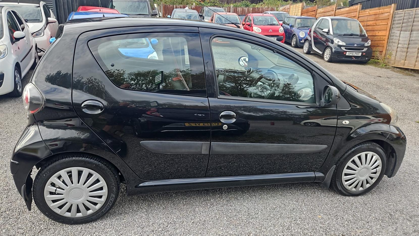 Toyota AYGO 1.0 VVT-i Move Hatchback 5dr Petrol Manual Euro 5 (68 ps)